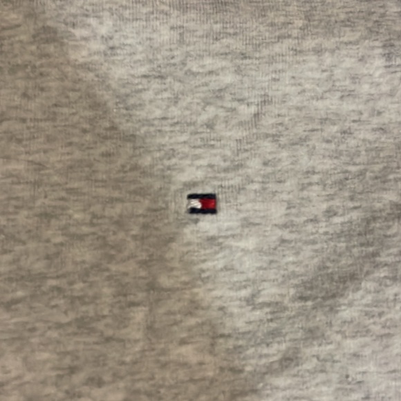 Tommy Hilfiger t shirt - Picture 2 of 6